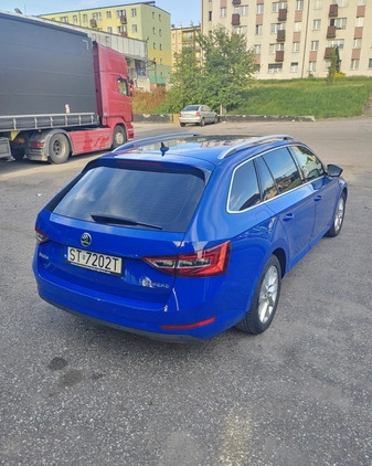 Skoda Superb cena 61500 przebieg: 216000, rok produkcji 2018 z Górzno małe 106